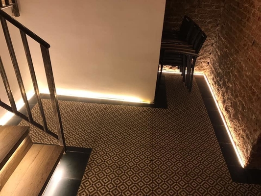 Aluminium LED Wall Profile Lighting LED Alu Skirting Line Saluran Ekstrusi Profil Aluminium Drywall