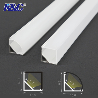 Saluran Ekstrusi Profil Aluminium Sudut LED Untuk Kabinet 45 90 Derajat Sudut Cahaya