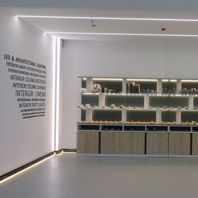 Profil saluran ekstrusi paduan aluminium